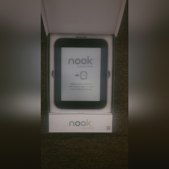 NOOK simple touch with glow light - Picture 2 of 3